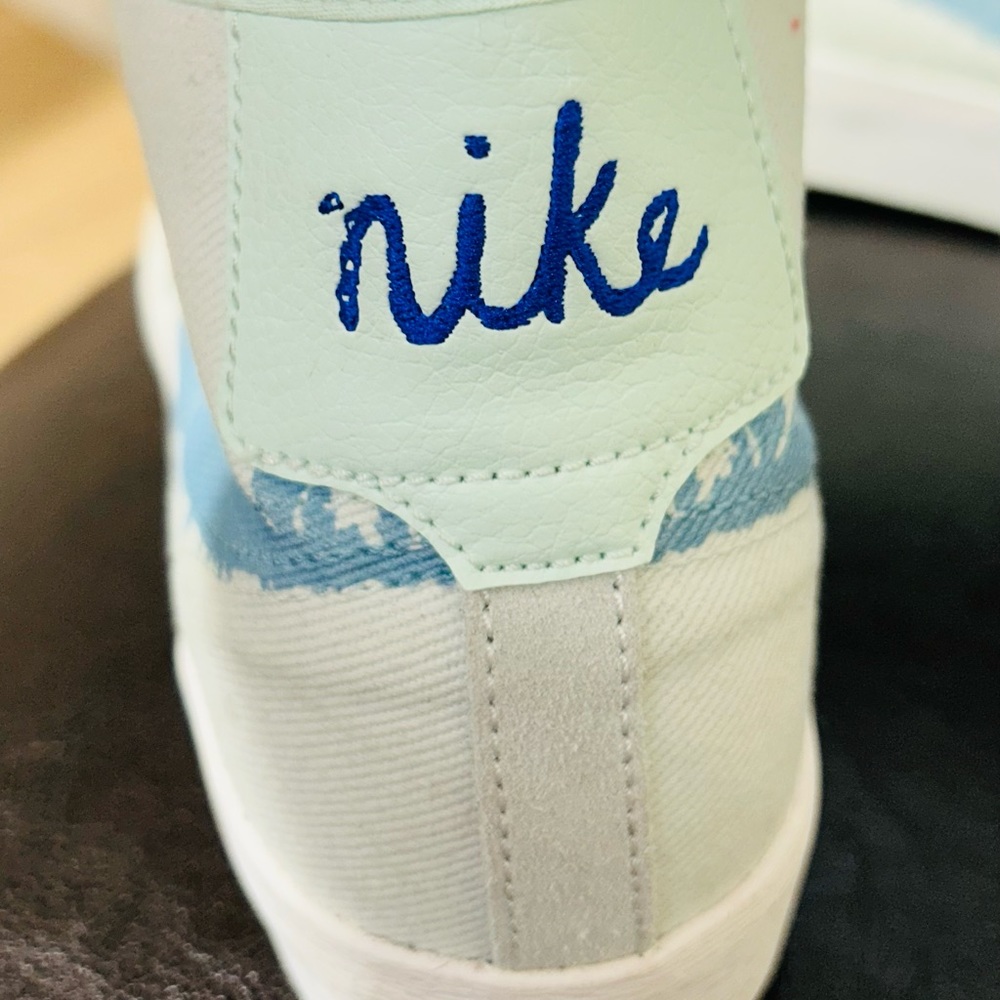 Nike Blazer - Picture 2 of 2